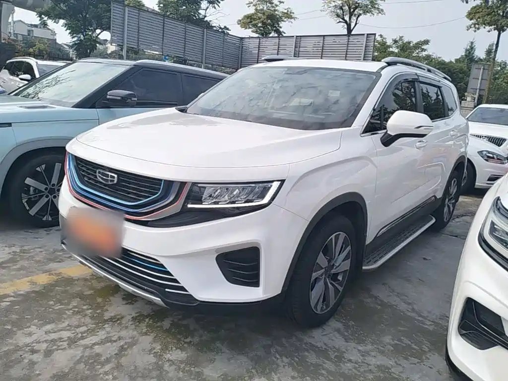 Geely Haoyue 2020 — фото 1 из 5