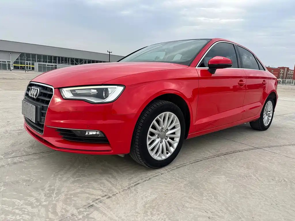 Audi A3 2016 — фото 1 из 5