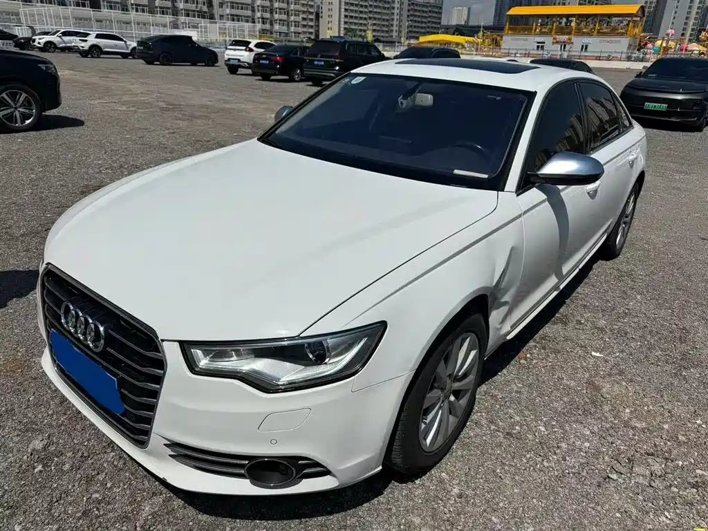 Audi A6L 2015 — фото 1 из 5