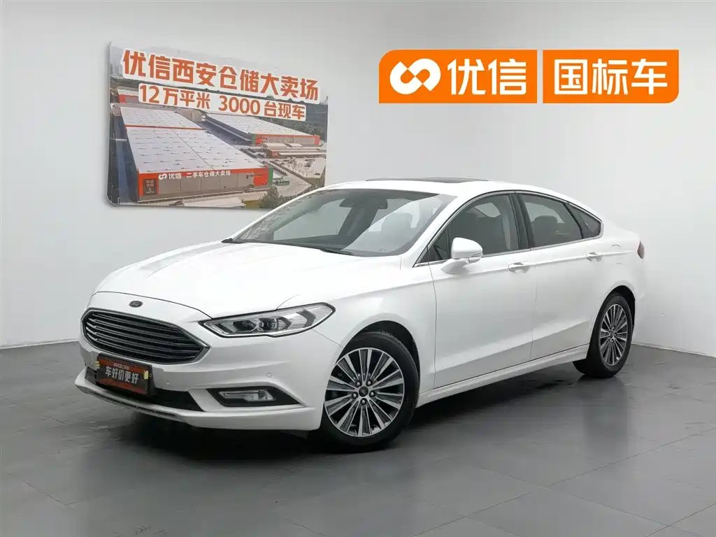 Ford Mondeo 2018 — фото 1 из 5