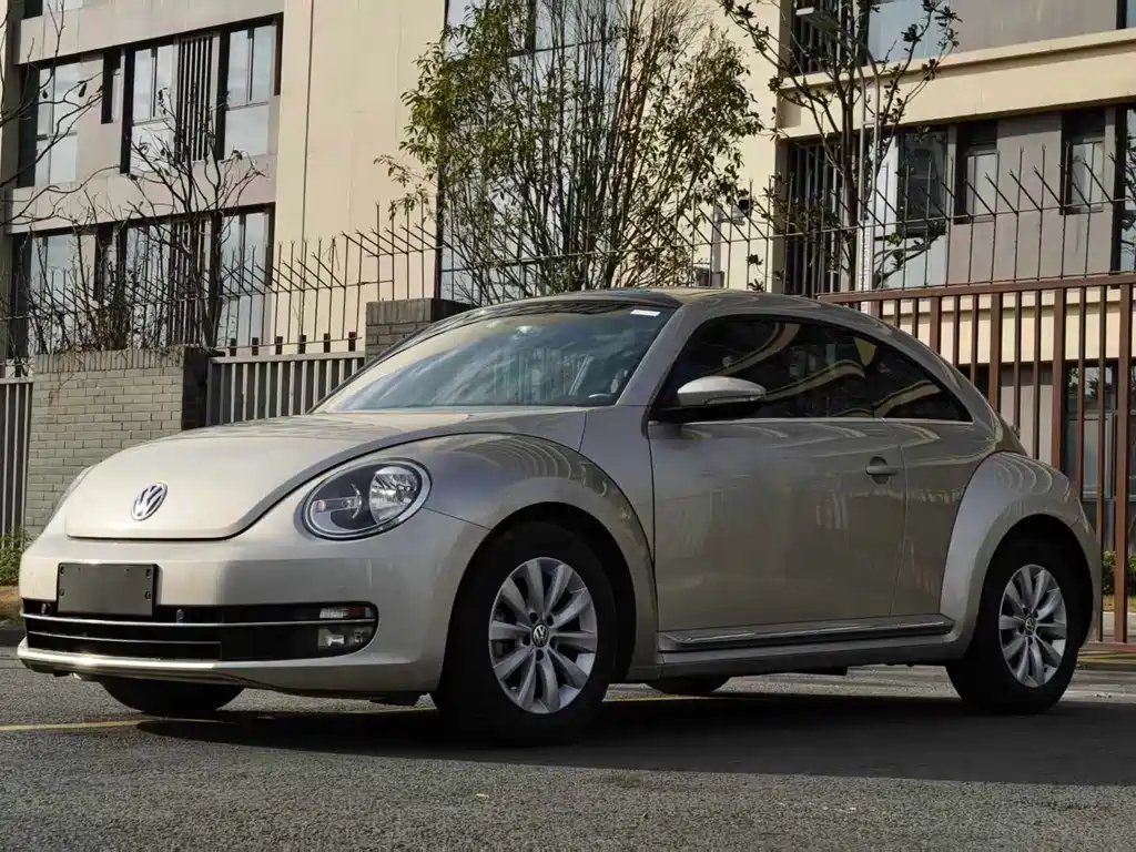 Volkswagen Beetle 2014 — фото 1 из 5