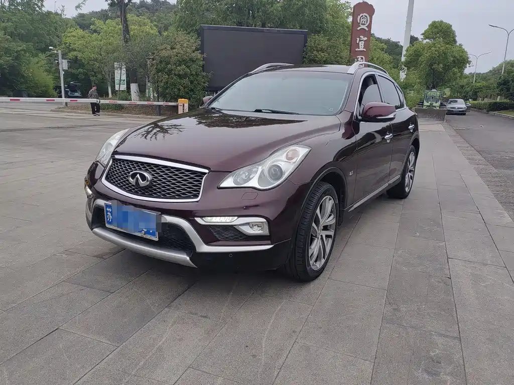 Infiniti QX50 2016 — фото 1 из 5