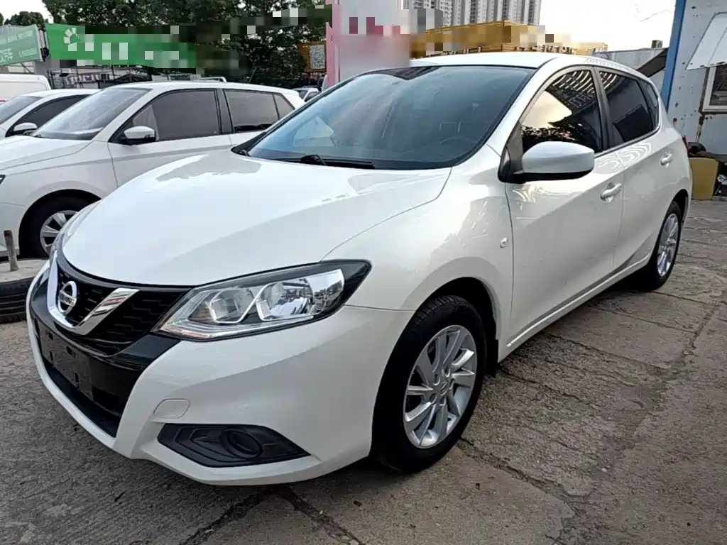 Nissan Tiida 2019 — фото 1 из 5