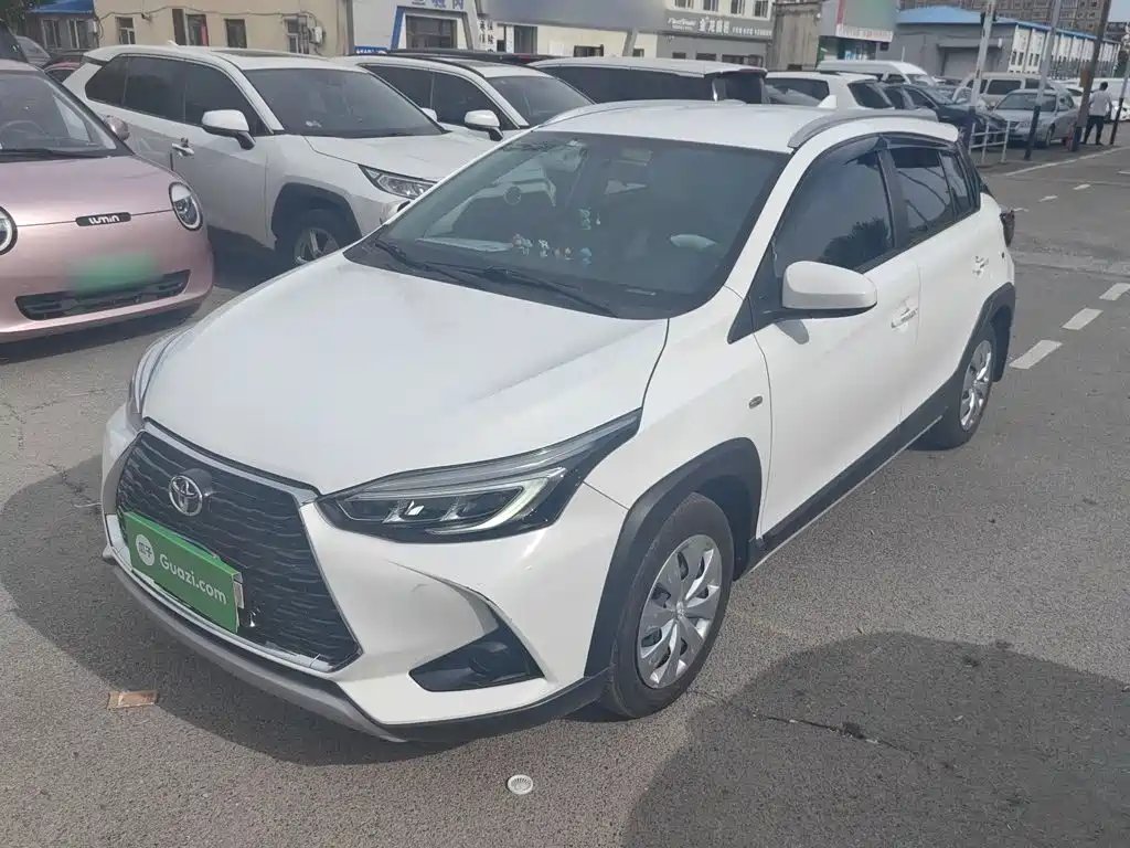 Toyota Yaris L 2022