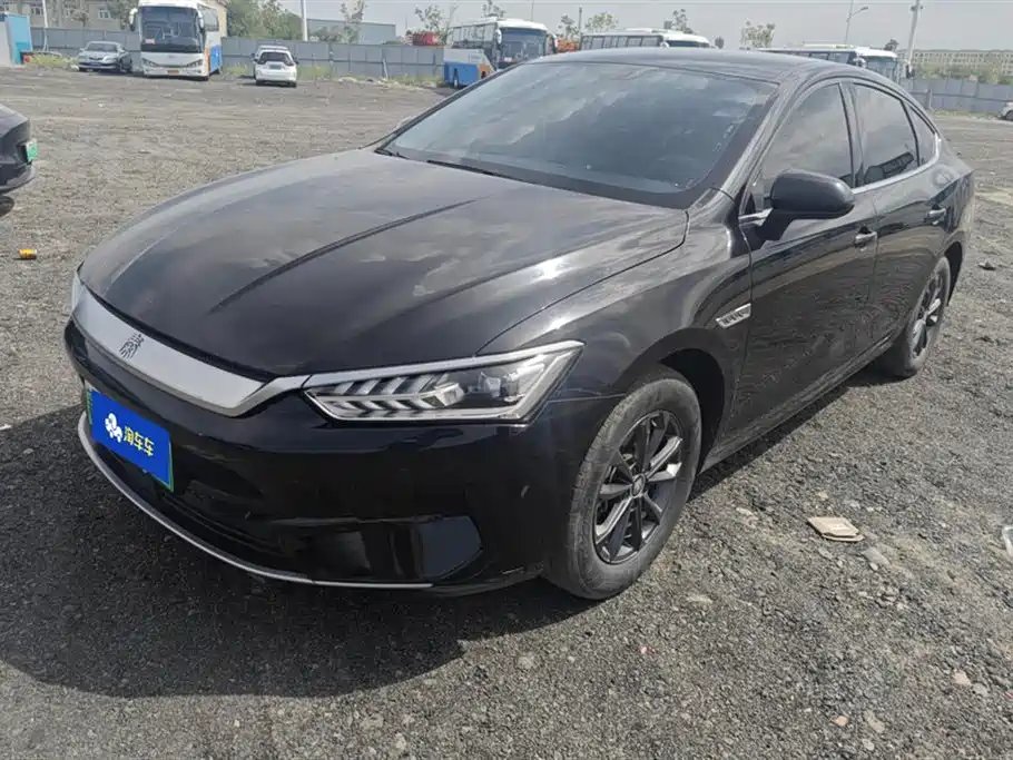 BYD Qin PLUS 2022 — фото 1 из 5