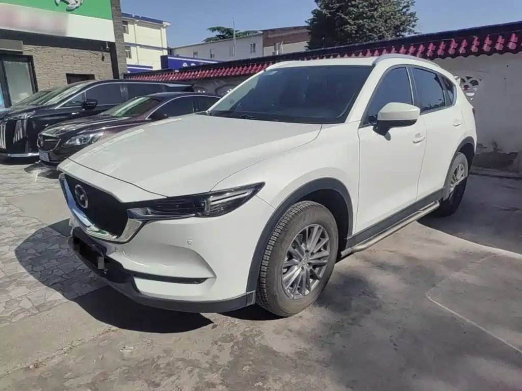 Mazda CX-5 2018 — фото 1 из 5