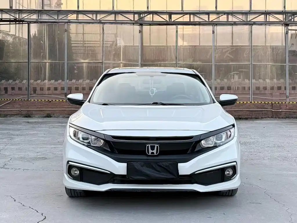 Honda Civic 2020 — фото 1 из 5