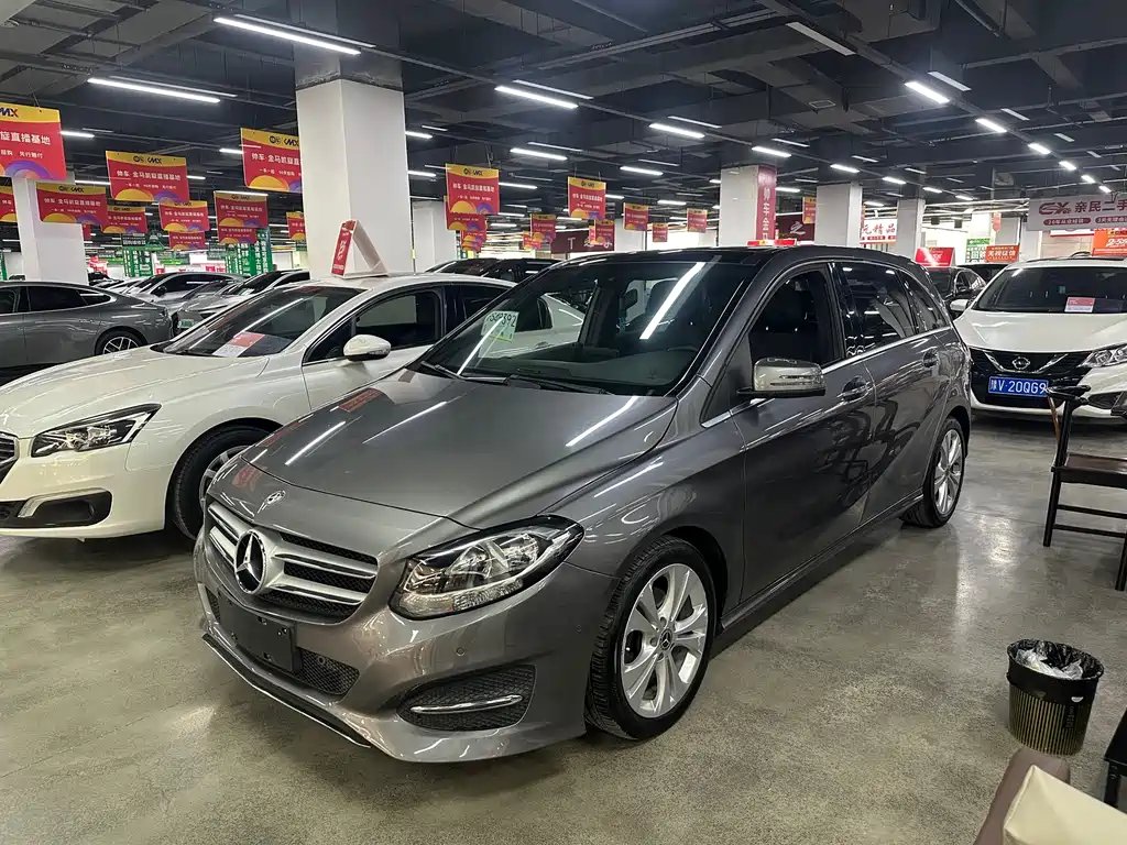 Mercedes-Benz B-Class 2018 — фото 1 из 5