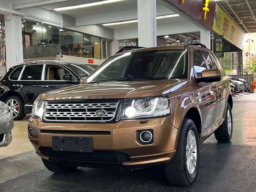 Land Rover Freelander 2 2014 — фото 1 из 5