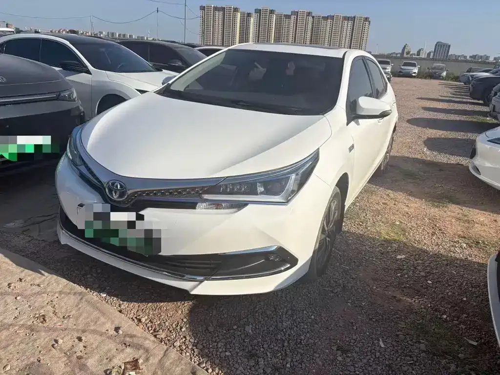 Toyota Corolla 2022 — фото 1 из 9