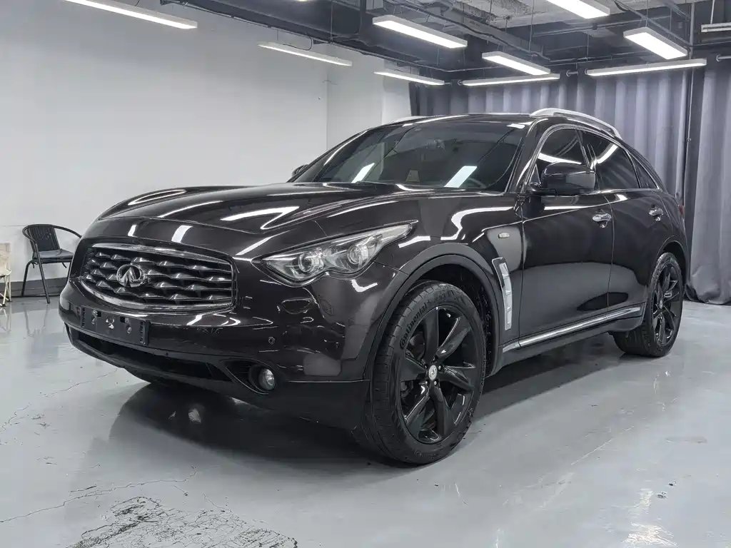 Infiniti FX 2012 — фото 1 из 5