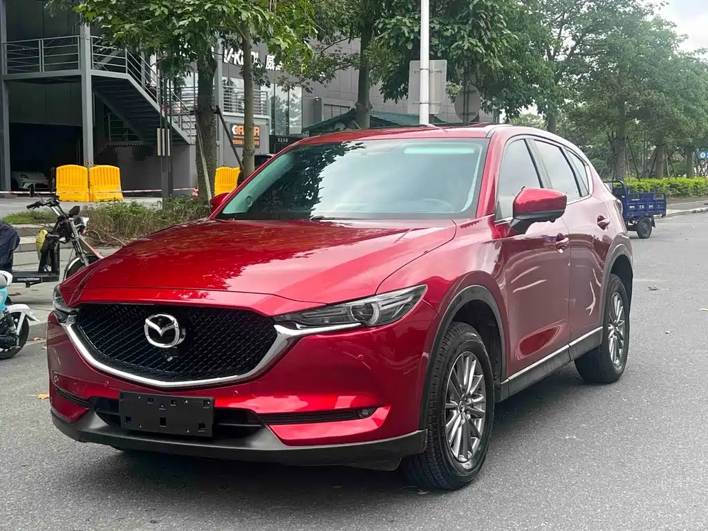 Mazda CX-5 2018 — фото 1 из 5