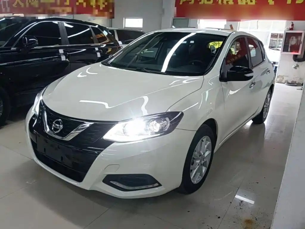 Nissan Tiida 2023 — фото 1 из 5