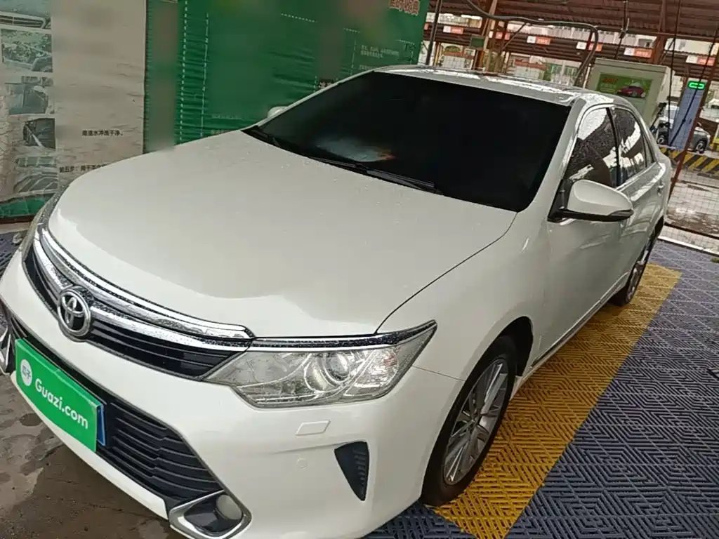 Toyota Camry 2017 — фото 1 из 5