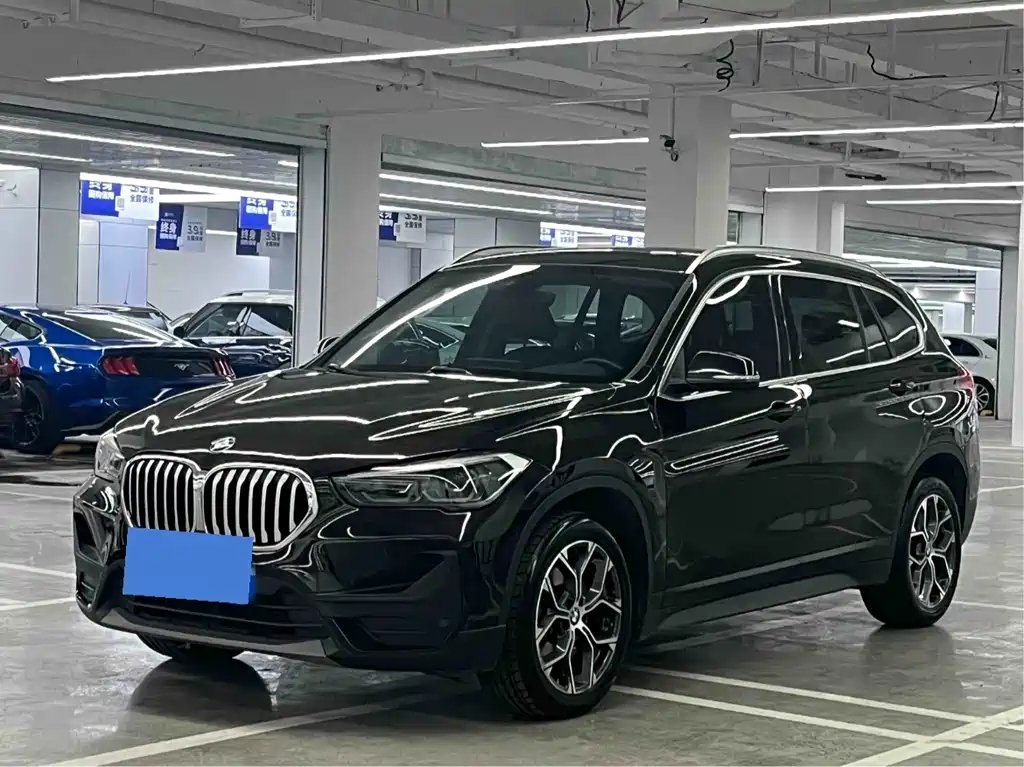 BMW X1 2019 — фото 1 из 5