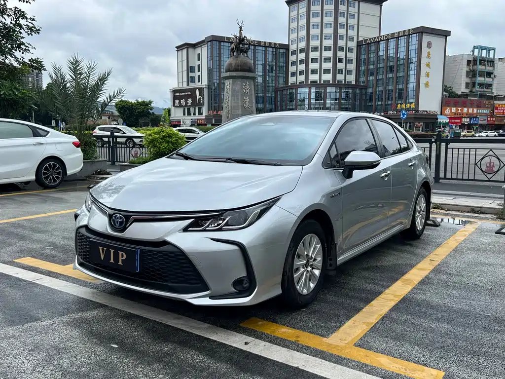 Toyota Corolla 2024 — фото 1 из 5