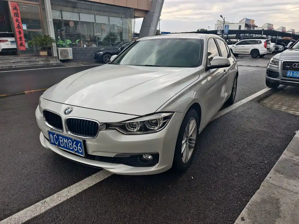 BMW 3 Series 2016 — фото 1 из 5