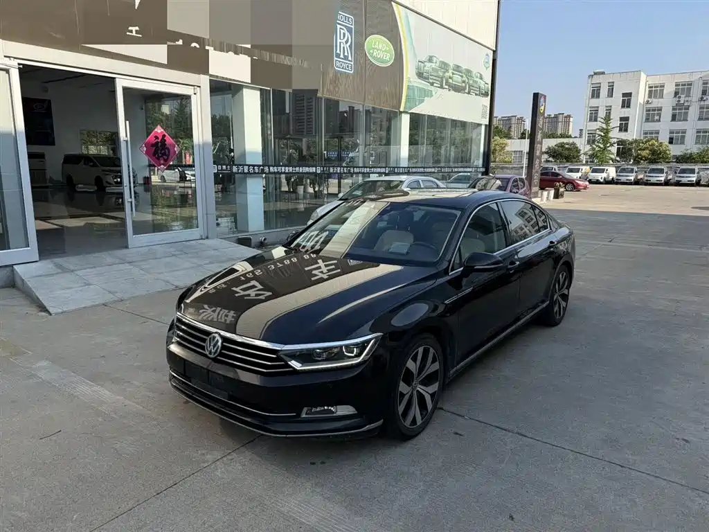 Volkswagen Magotan 2016 — фото 1 из 5