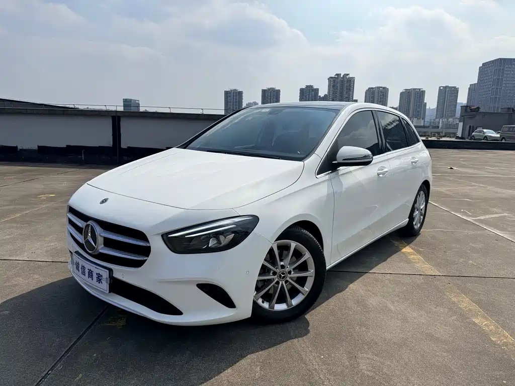 Mercedes-Benz B-Class 2020 — фото 1 из 5