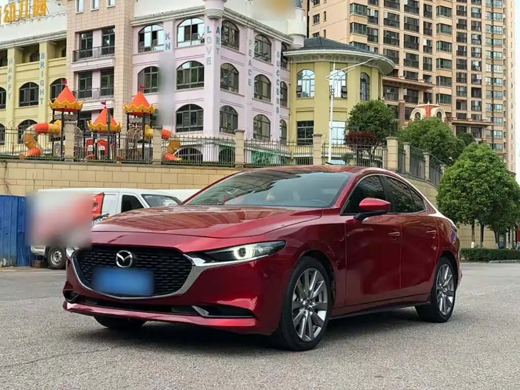 Mazda 3 Axela 2021 — фото 1 из 5
