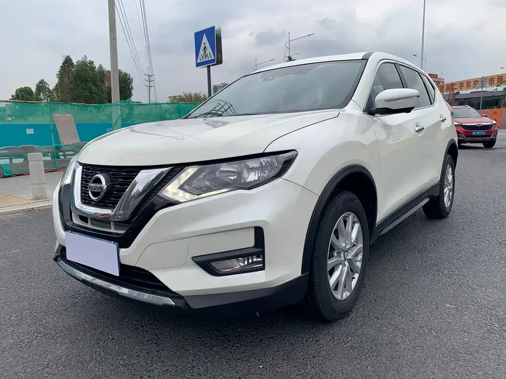 Nissan X-Trail 2021 — фото 1 из 5