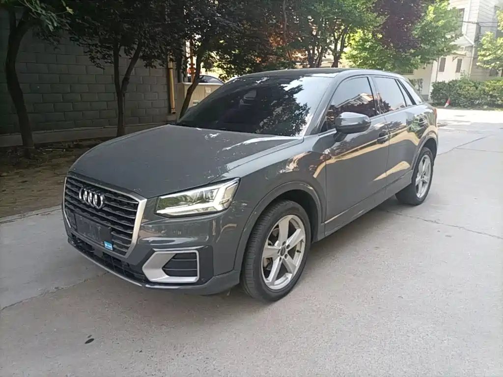 Audi Q2L 2020 — фото 1 из 5