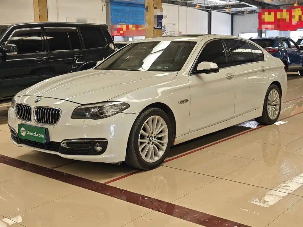 BMW 5 Series 2016 — фото 1 из 5