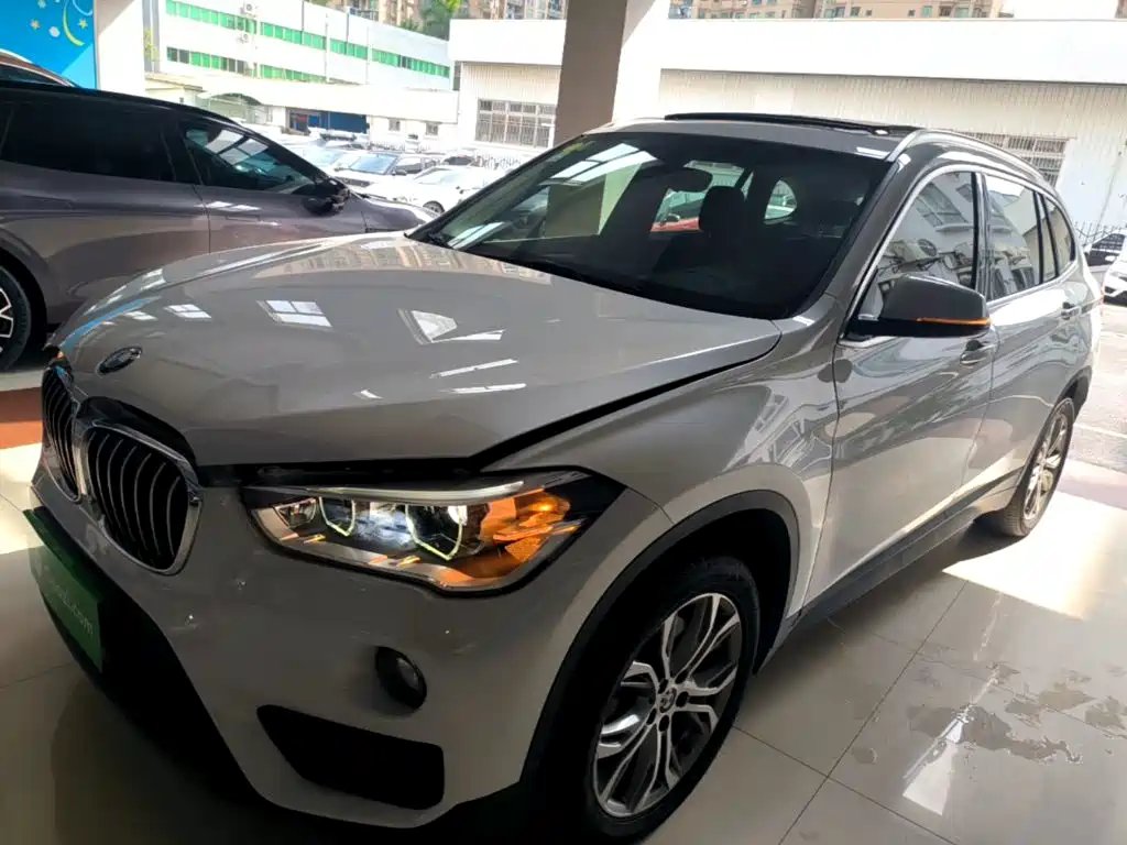 BMW X1 2018 — фото 1 из 5