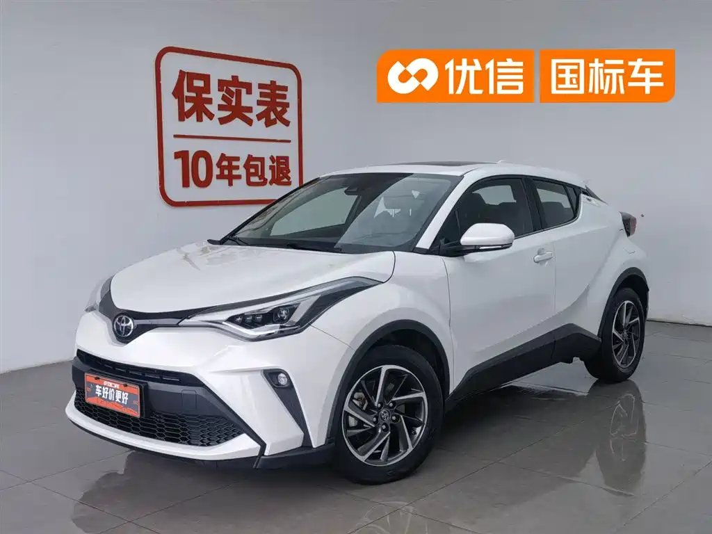 Toyota C-HR 2023 — фото 1 из 5