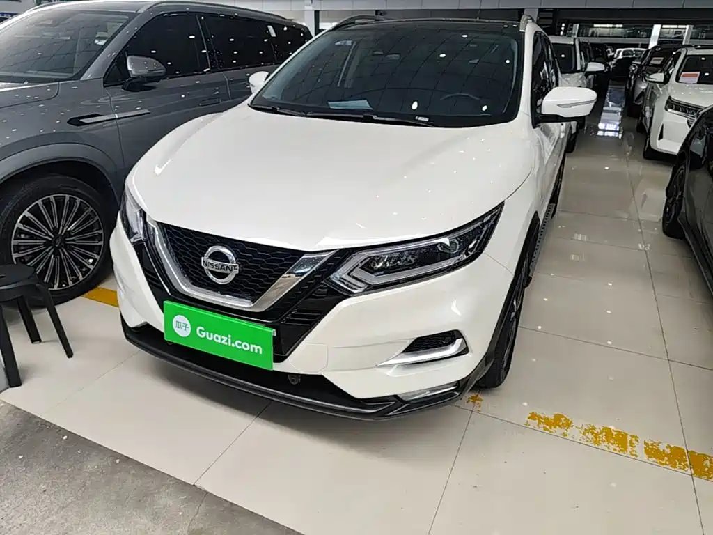 Nissan Qashqai 2022 — фото 1 из 5