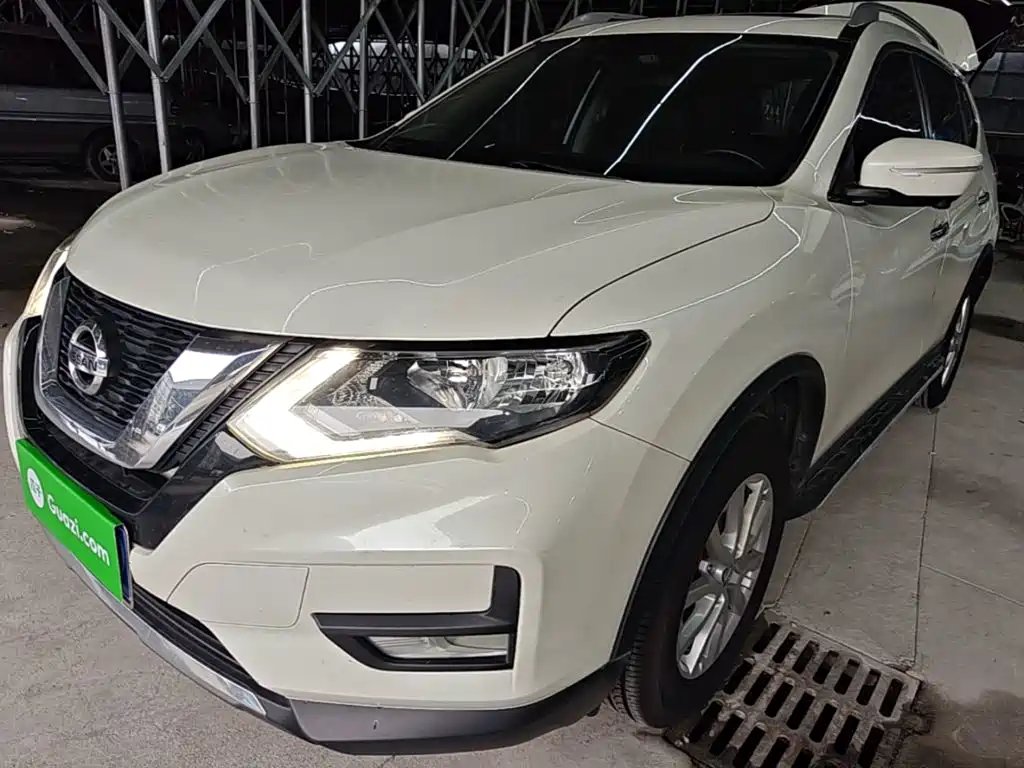 Nissan X-Trail 2021 — фото 1 из 5