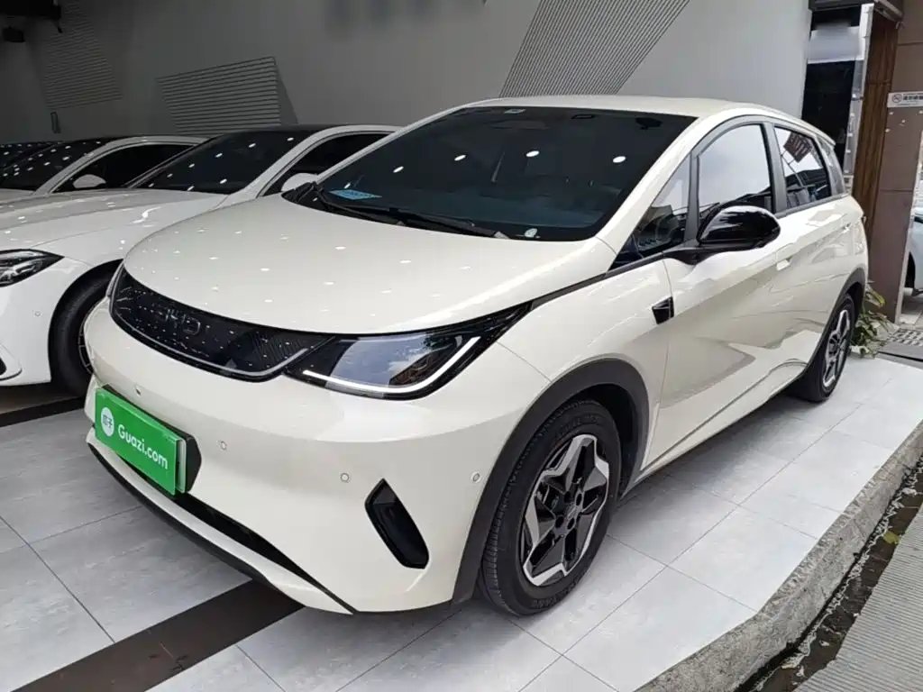 BYD Dolphin 2025 — фото 1 из 5