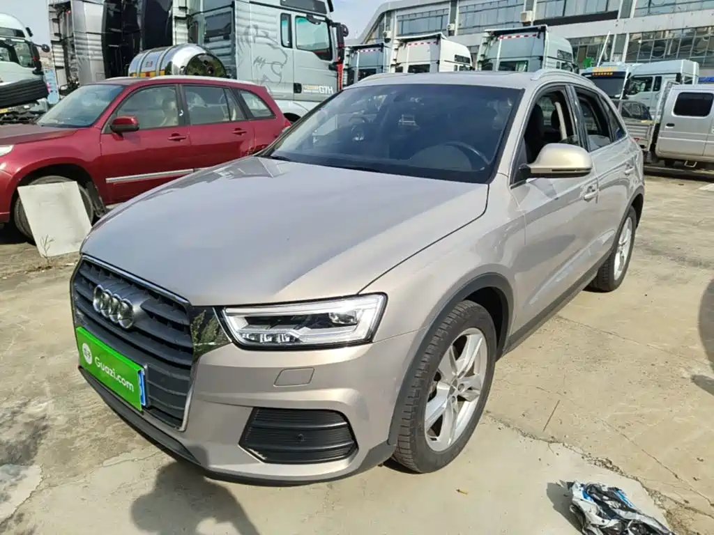 Audi Q3 2019 — фото 1 из 5