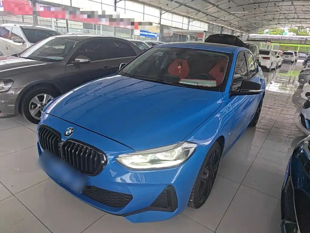 BMW 1 Series 2022 — фото 1 из 5