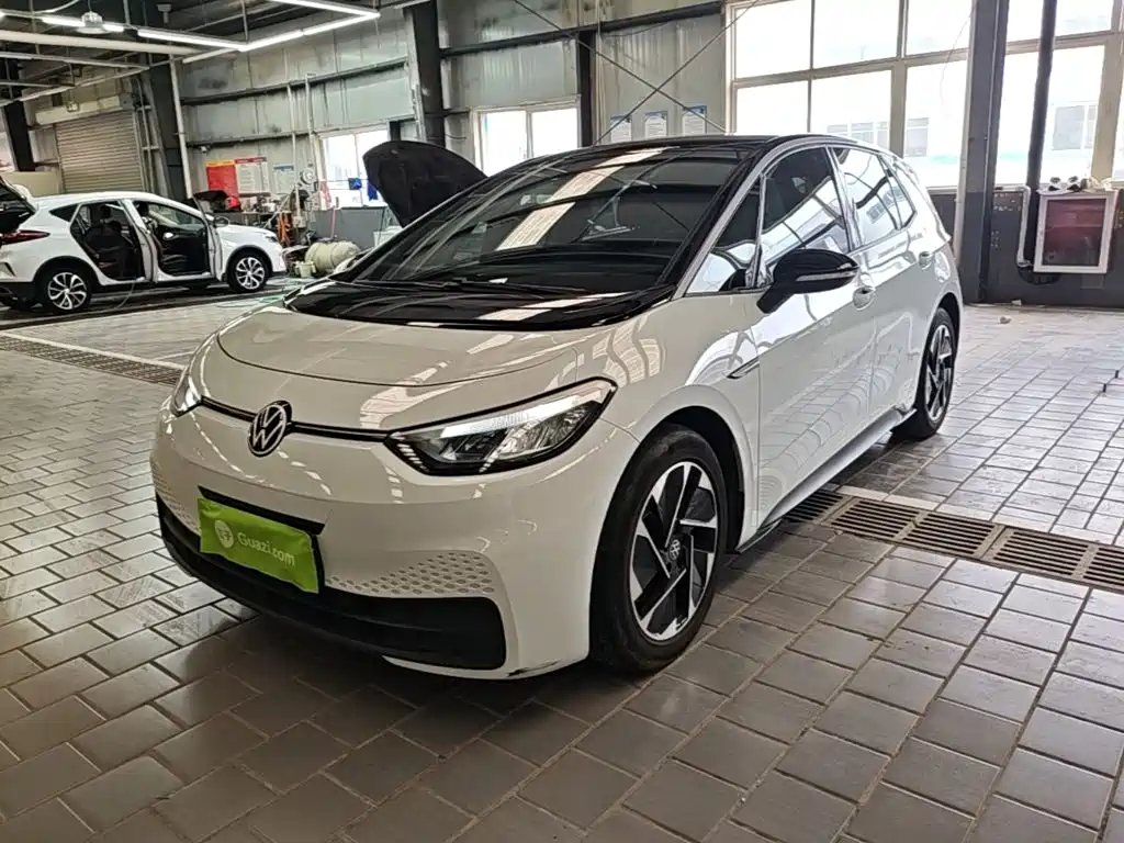 Volkswagen ID.3 2023 — фото 1 из 5