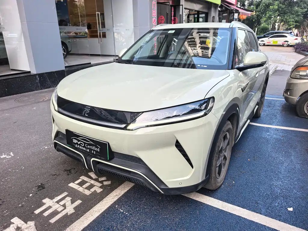 BYD Yuan UP 2024 — фото 1 из 5