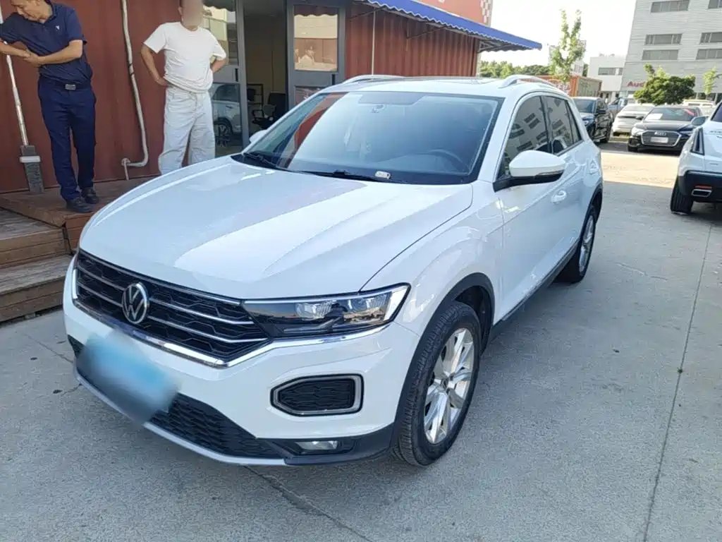 Volkswagen T-Roc 2021 — фото 1 из 5