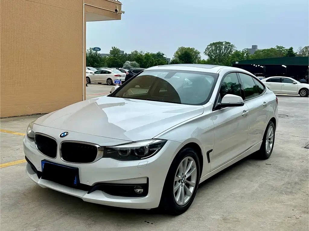 BMW 3 Series GT 2017 — фото 1 из 5