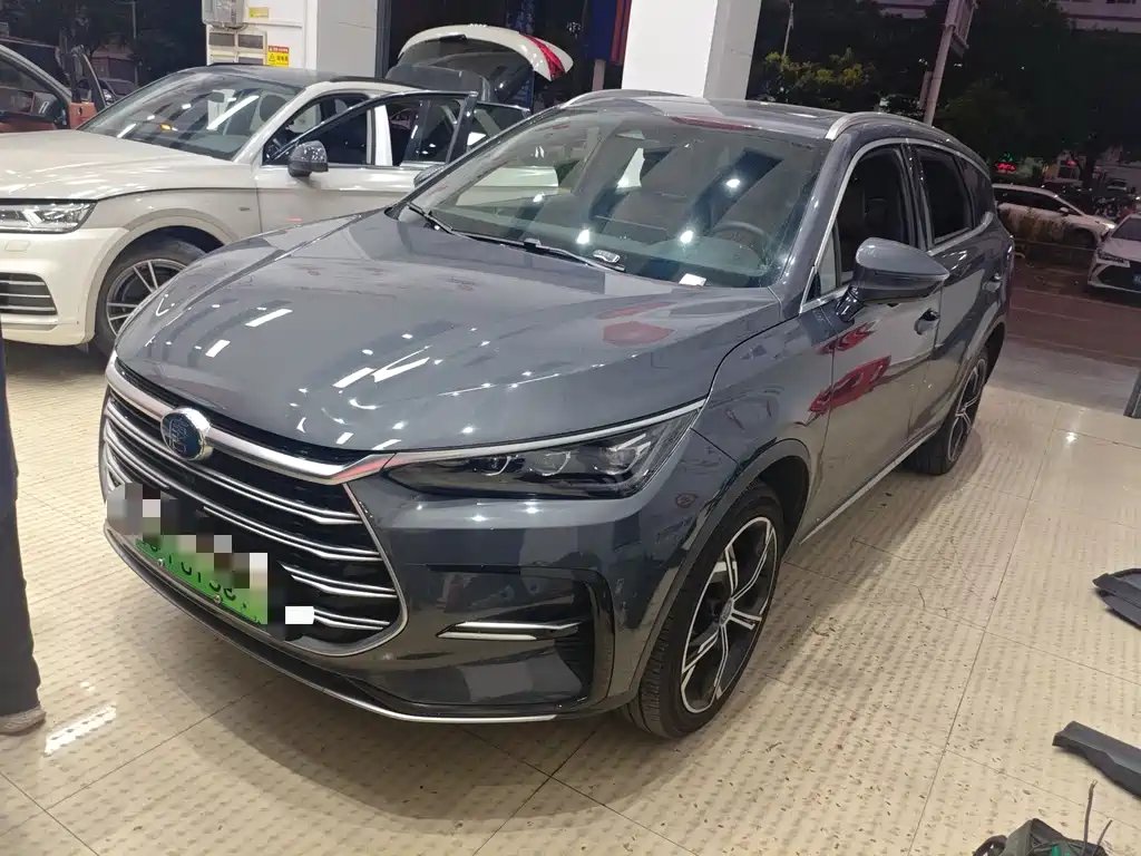 BYD Tang New Energy 2022 — фото 1 из 5