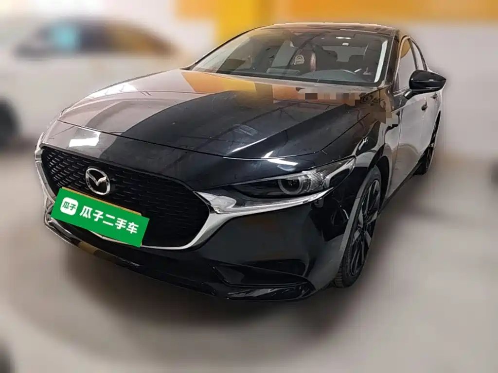 Mazda 3 Axela 2023 — фото 1 из 5