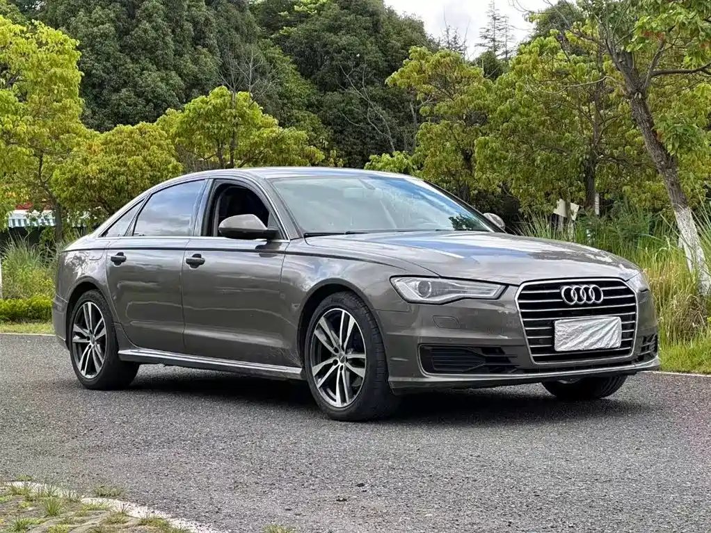 Audi A6L 2016 — фото 1 из 5