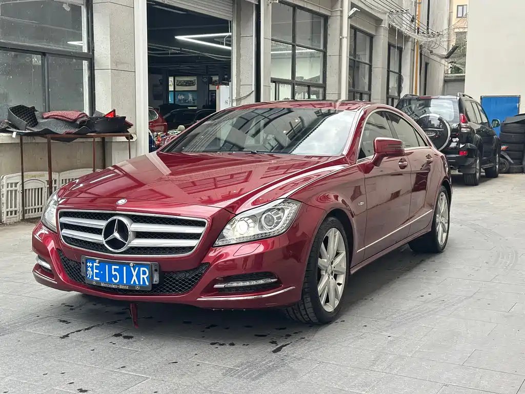 Mercedes-Benz CLS 2012 — фото 1 из 5