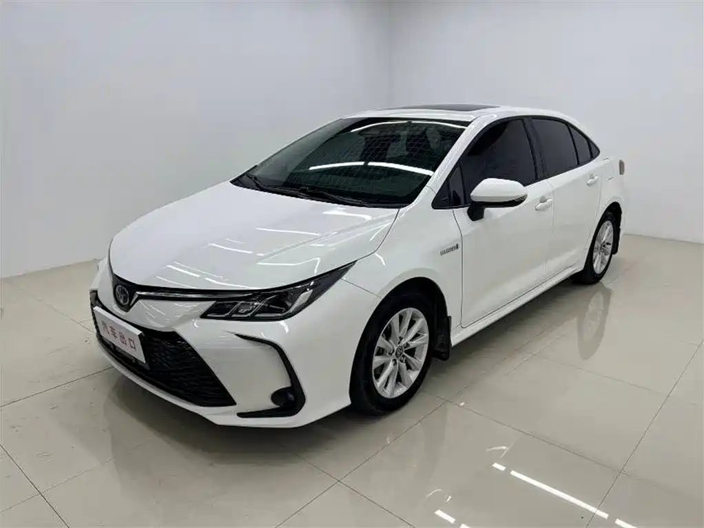 Toyota Corolla 2023 — фото 1 из 5