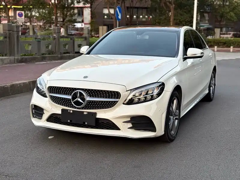 Mercedes-Benz C-Class 2020 — фото 1 из 5