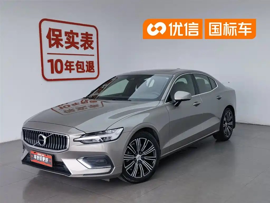 Volvo S60 2021 — фото 1 из 5