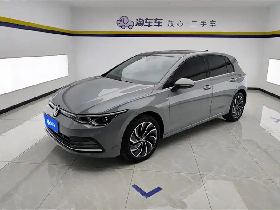 Volkswagen Golf 2022 — фото 1 из 5