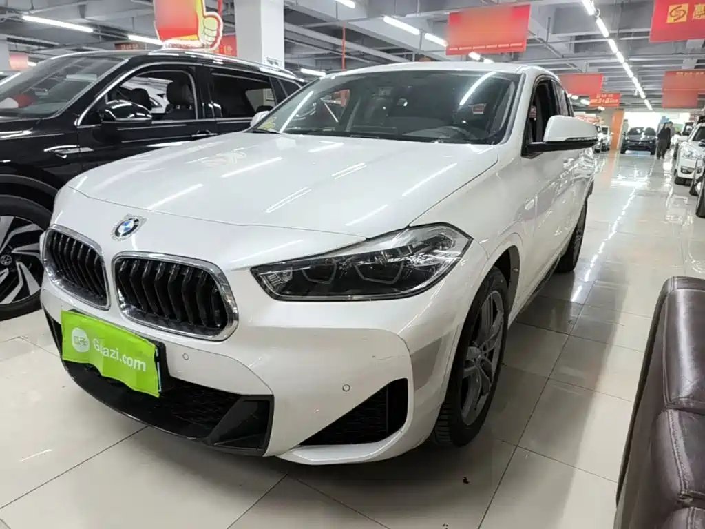 BMW X2 2021 — фото 1 из 5