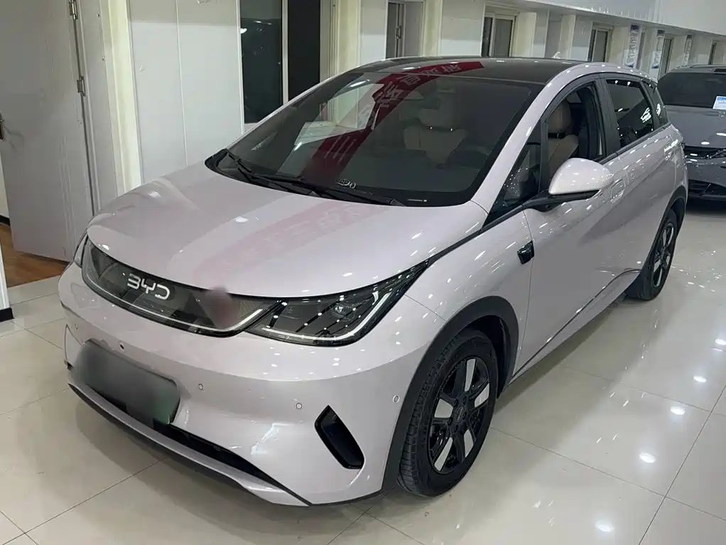 BYD Dolphin 2025 — фото 1 из 5