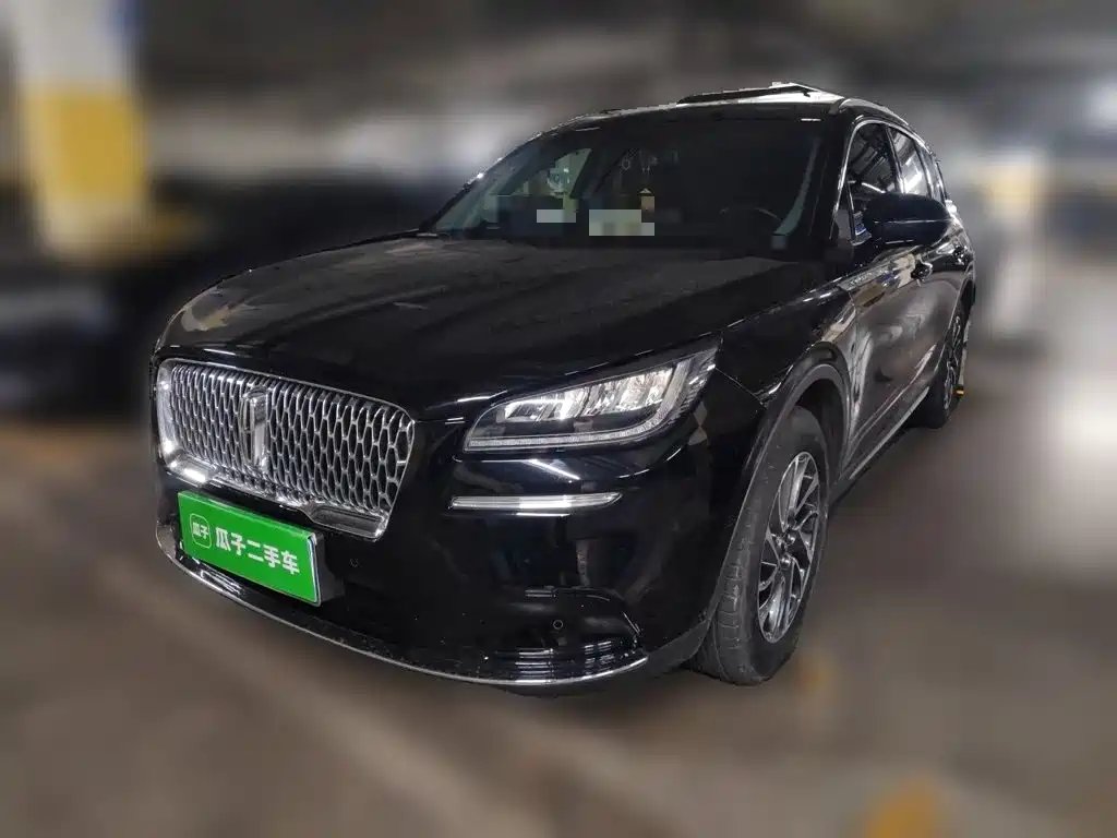 Lincoln Corsair 2021 — фото 1 из 5