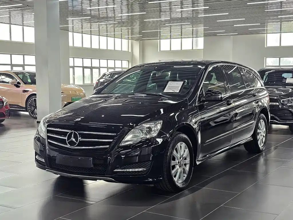 Mercedes-Benz R-Class 2016 — фото 1 из 5